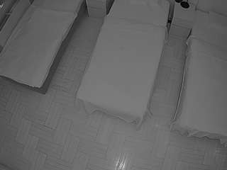 voyeurcam-julmodels-bed-7