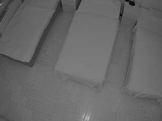 voyeurcam-julmodels-bed-7