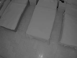 voyeurcam-julmodels-bed-7