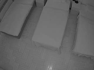 voyeurcam-julmodels-bed-7