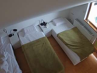 voyeurcam-julmodels-bed-7