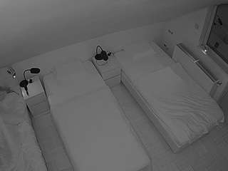 voyeurcam-julmodels-bed-7 Live Webcam on CamSoda
