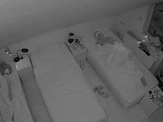 voyeurcam-julmodels-bed-7