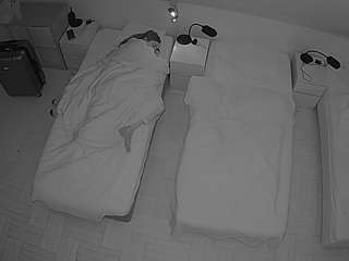 voyeurcam-julmodels-bed-7