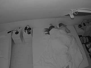 voyeurcam-julmodels-bed-7 webcam