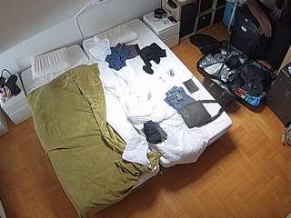 voyeurcam-julmodels-bed-7 webcam
