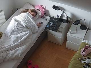 voyeurcam-julmodels-bed-7 Public Chat Channel