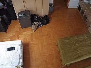 voyeurcam-julmodels-bed-7 webcam