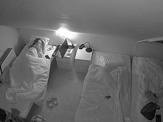 voyeurcam-julmodels-bed-7 Public Chat Channel