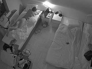 voyeurcam-julmodels-bed-7 webcam