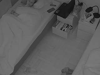 voyeurcam-julmodels-bed-7