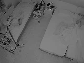 voyeurcam-julmodels-bed-7 webcam