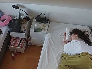 voyeurcam-julmodels-bed-7