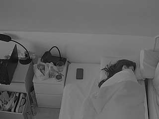 voyeurcam-julmodels-bed-7 webcam