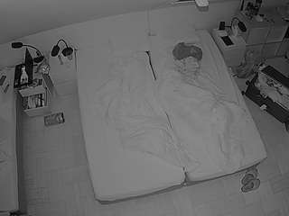 voyeurcam-julmodels-bed-7