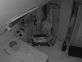 voyeurcam-julmodels-bed-7