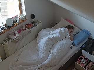 voyeurcam-julmodels-bed-7