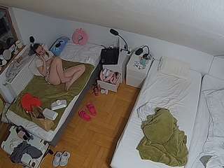 voyeurcam-julmodels-bed-7 live cam profile