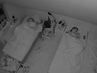 voyeurcam-julmodels-bed-7 webcam