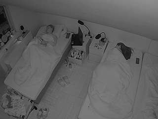 voyeurcam-julmodels-bed-7