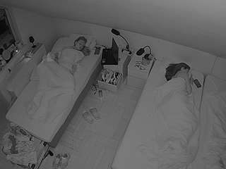 voyeurcam-julmodels-bed-7 webcam