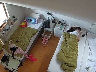 voyeurcam-julmodels-bed-7 live cam profile