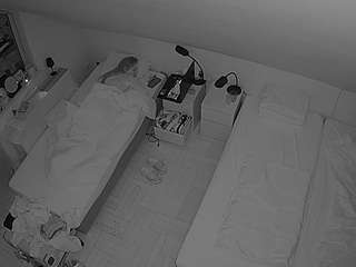 voyeurcam-julmodels-bed-7 webcam