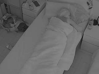 voyeurcam-julmodels-bed-7