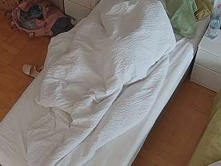 le modèle voyeurcam-julmodels-bed-7 est en webcam porno dans un show sur le site camsoda, il possède les tags suivants: amateur,flashing,hidden,hidden cam,mixed,pov,sexwebcam,voyeur,hd,milf