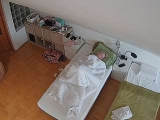 voyeurcam-julmodels-bed-7 live cam profile