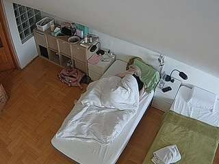 voyeurcam-julmodels-bed-7 live cam profile