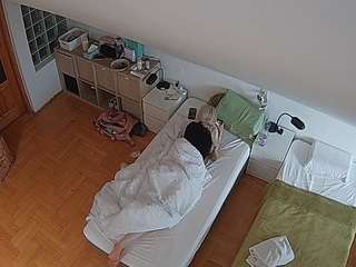 voyeurcam-julmodels-bed-7 live cam profile