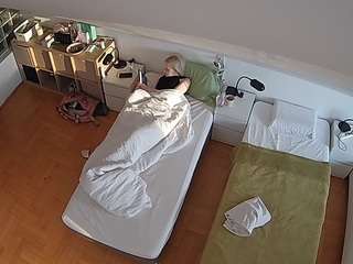 voyeurcam-julmodels-bed-7