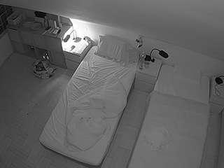 le modèle voyeurcam-julmodels-bed-7 est en webcam porno dans un show sur le site camsoda, il possède les tags suivants: amateur,flashing,hidden,hidden cam,mixed,pov,sexwebcam,voyeur,hd,milf