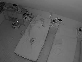 voyeurcam-julmodels-bed-7 live cam profile