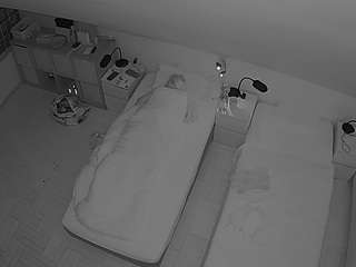 voyeurcam-julmodels-bed-7