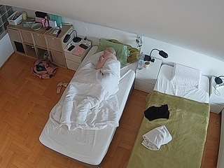 le modèle voyeurcam-julmodels-bed-7 est en webcam porno dans un show sur le site camsoda, il possède les tags suivants: amateur,flashing,hidden,hidden cam,mixed,pov,sexwebcam,voyeur,hd,milf