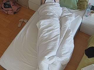 voyeurcam-julmodels-bed-7 live cam profile