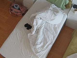 voyeurcam-julmodels-bed-7 live cam profile