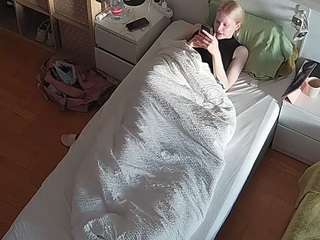 le modèle voyeurcam-julmodels-bed-7 est en webcam porno dans un show sur le site camsoda, il possède les tags suivants: amateur,flashing,hidden,hidden cam,mixed,pov,sexwebcam,voyeur,hd,milf