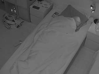 voyeurcam-julmodels-bed-7 webcam