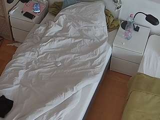 voyeurcam-julmodels-bed-7 Live Webcam on CamSoda