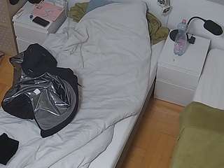 le modèle voyeurcam-julmodels-bed-7 est en webcam porno dans un show sur le site camsoda, il possède les tags suivants: amateur,flashing,hidden,hidden cam,mixed,pov,sexwebcam,voyeur,hd,milf