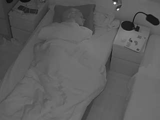 voyeurcam-julmodels-bed-7 webcam
