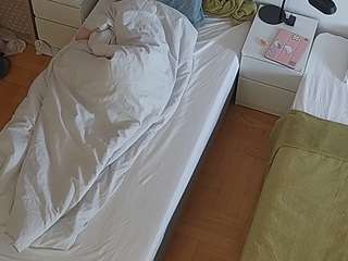 voyeurcam-julmodels-bed-7 webcam