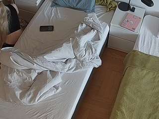 voyeurcam-julmodels-bed-7 live cam profile