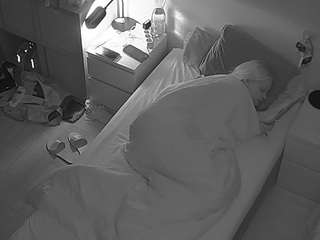 voyeurcam-julmodels-bed-7