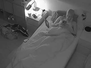 voyeurcam-julmodels-bed-7