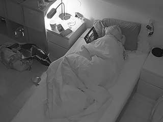 voyeurcam-julmodels-bed-7 live cam profile