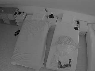 voyeurcam-julmodels-bed-7 webcam